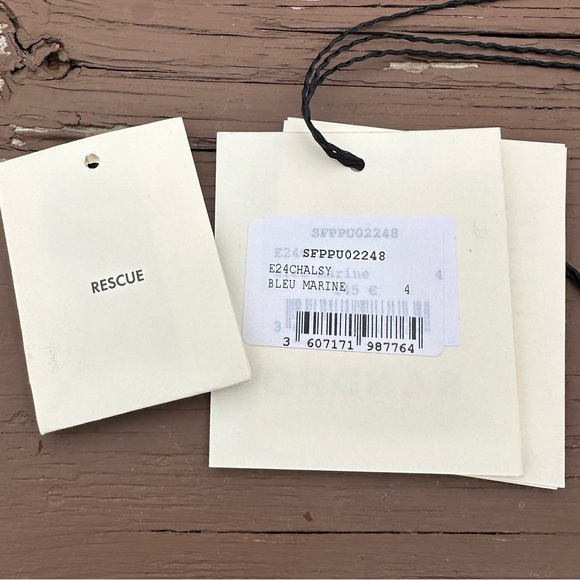 ❗️SOLD❗️✨HOST PICK✨ SANDRO NAVY TOP (Size L) - Picture 10 of 10